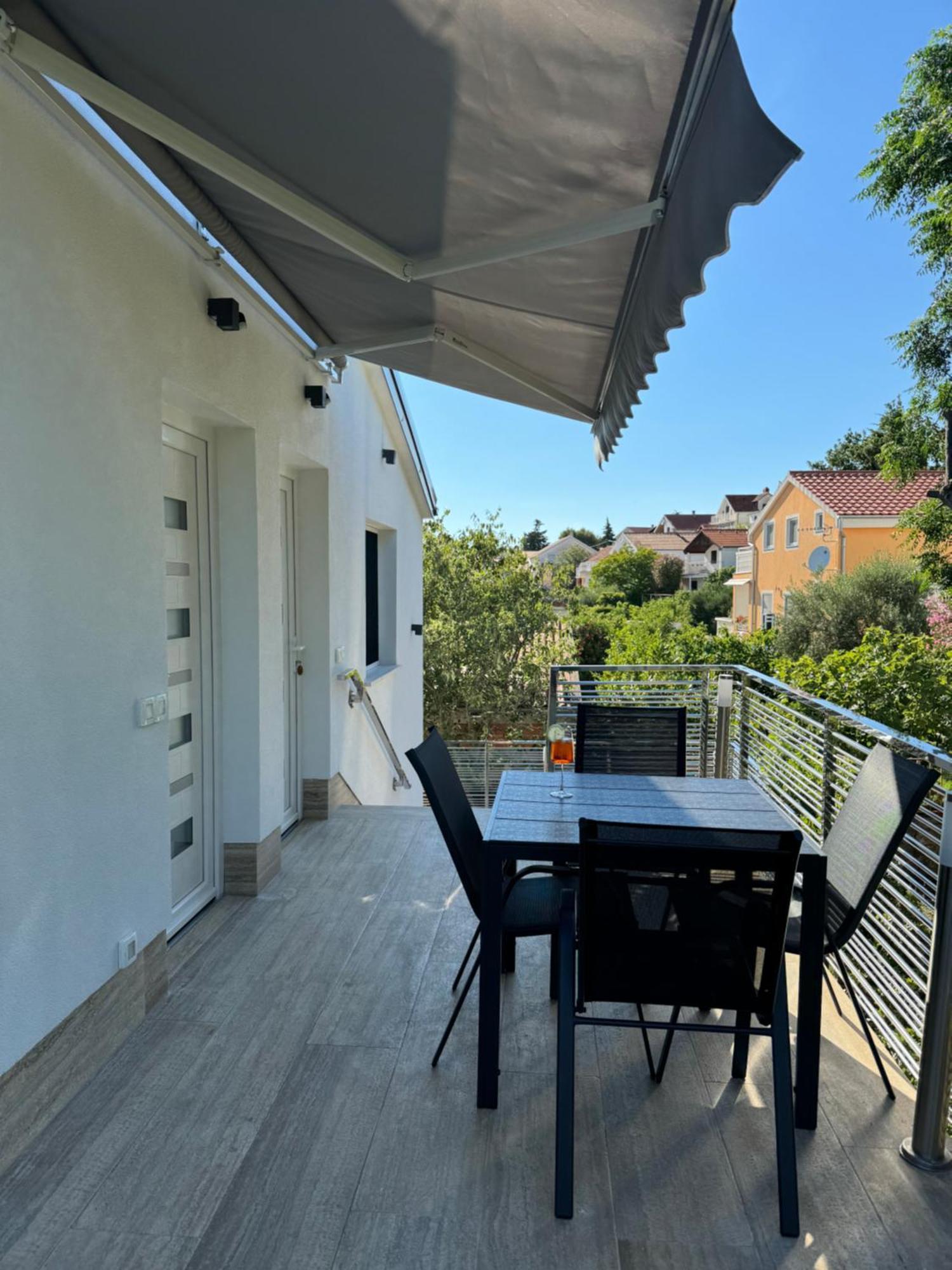 Apartments S&V Maslenica Exterior photo